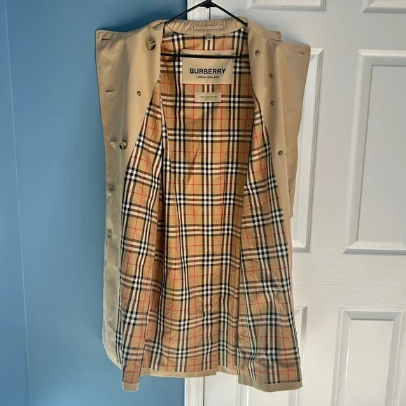 Burberry Honey Kensington Long Trench Coat